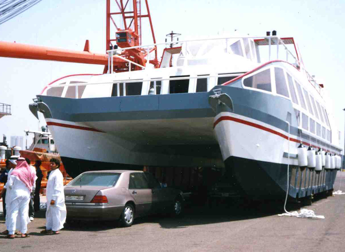 Kabatha-catamaran vision sous marine