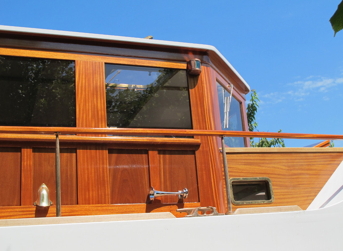 Missy Yacht Classique roof acajou